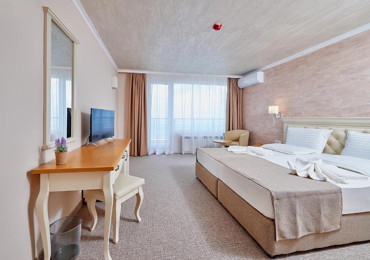 Hotel Neptun Pomorie Exterior foto