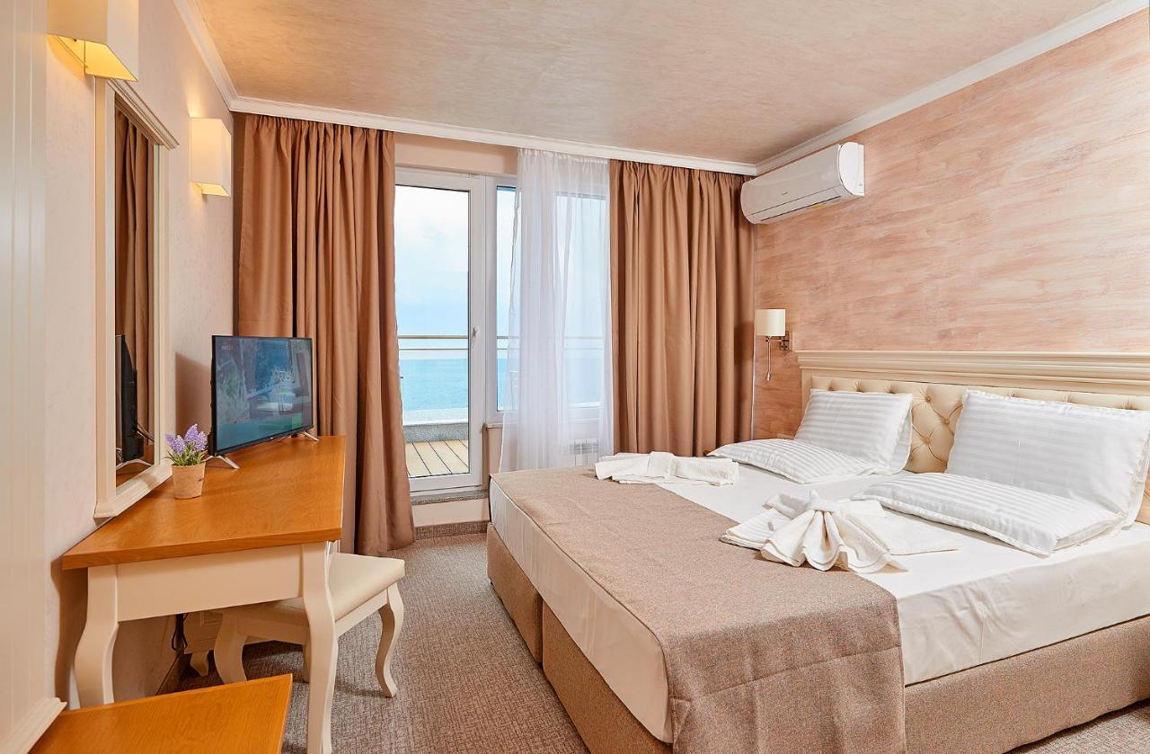 Hotel Neptun Pomorie Exterior foto